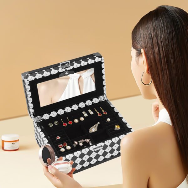 Timeless Elegance Unveiled — Exclusive Jewelry Box for Wholesale and Personal Use - Image 6
