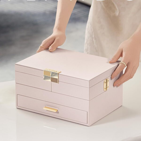 custom leather jewelry box